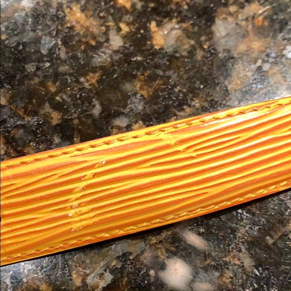 Louis Vuitton Yellow Epi Belt - Picture 7 of 7